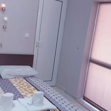 Apartamento Апартаменти В Поморие Комплекс На Първа Линия Плаж *