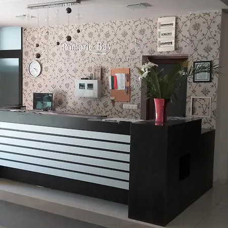 Апартаменти В Поморие Комплекс На Първа Линия Плаж Apartament *